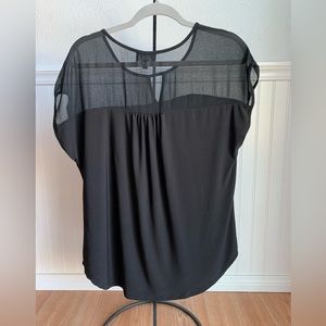 AUW Women’s size large blouse